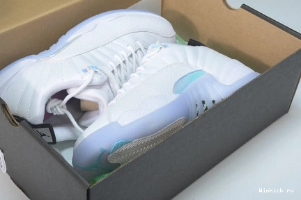 12 EASTER LOW RETRO JORDAN 0708